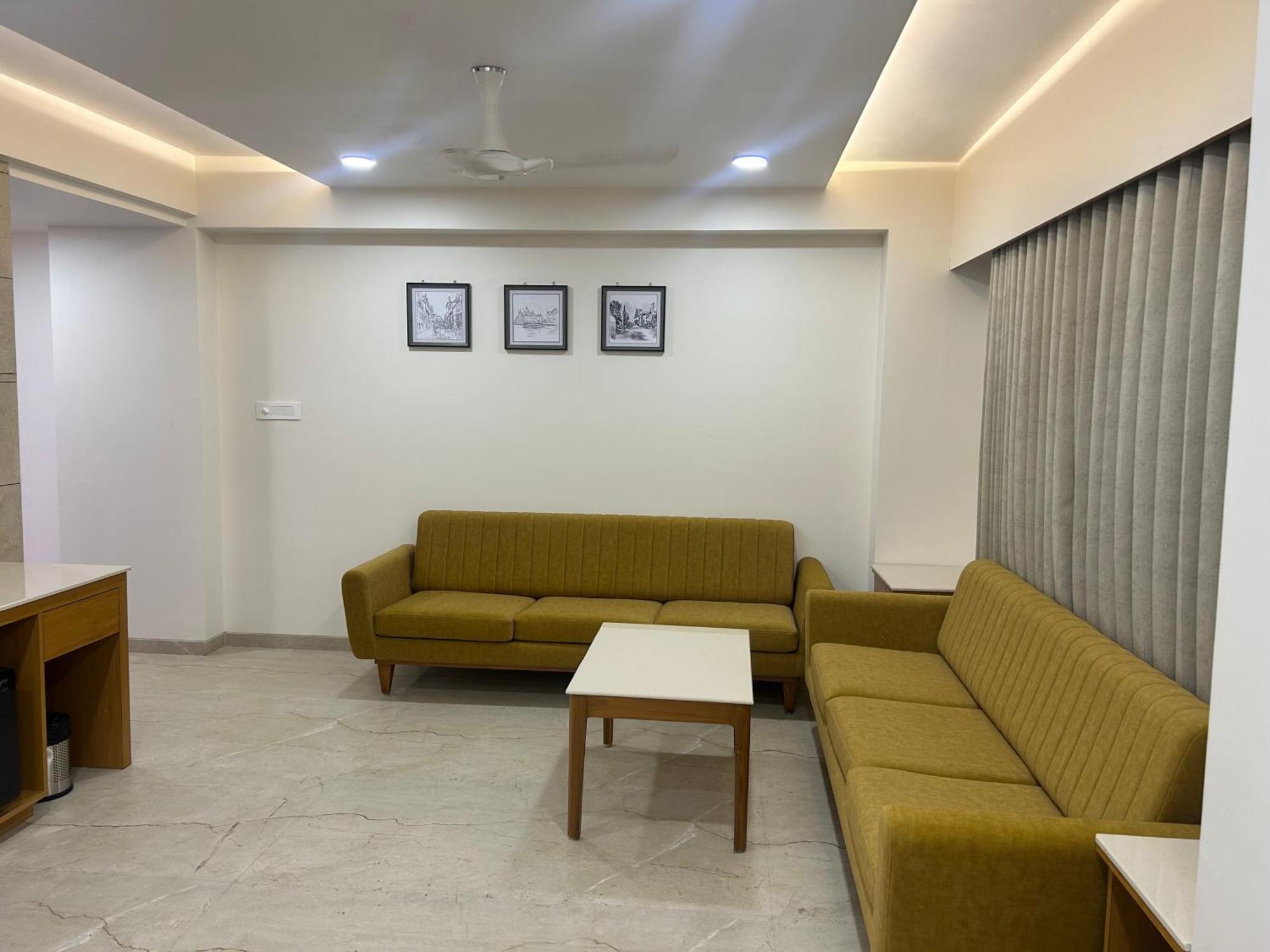 Hotel Flourish International Ahmadabad Zewnętrze zdjęcie